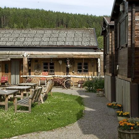Sun Dance Ranch Panzió Ekshärad Kültér fotó