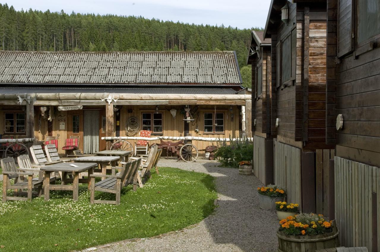 Sun Dance Ranch Panzió Ekshärad Kültér fotó